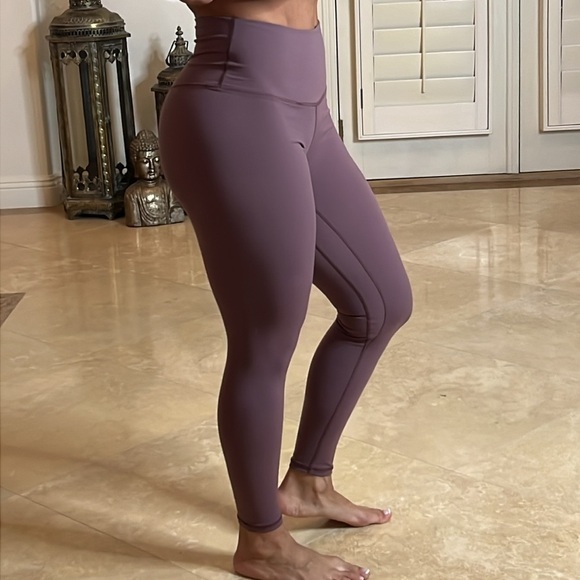 💕Cute Leggings💕 - Picture 2 of 5